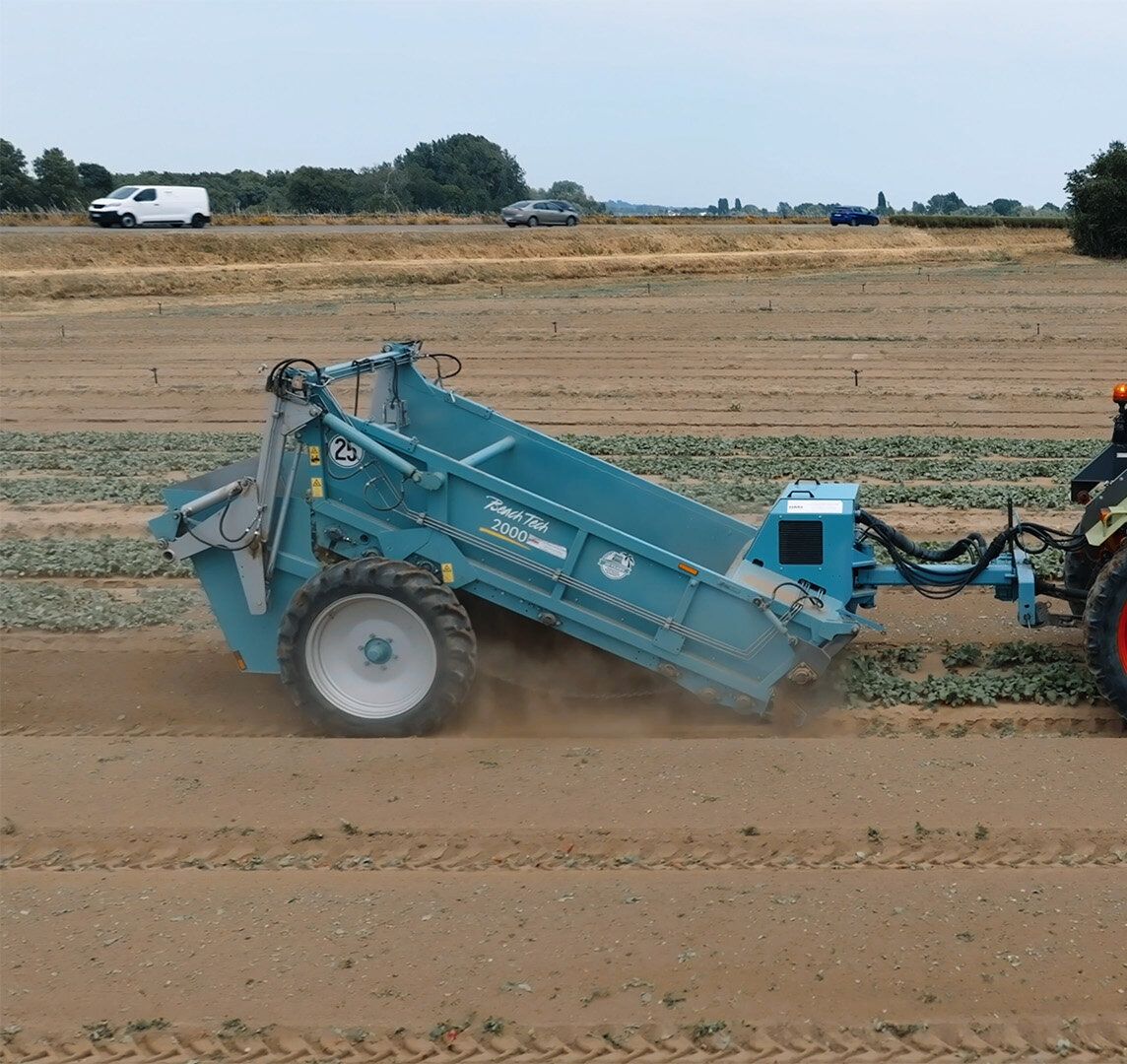 BeachTech 1000 sur un lit de semences